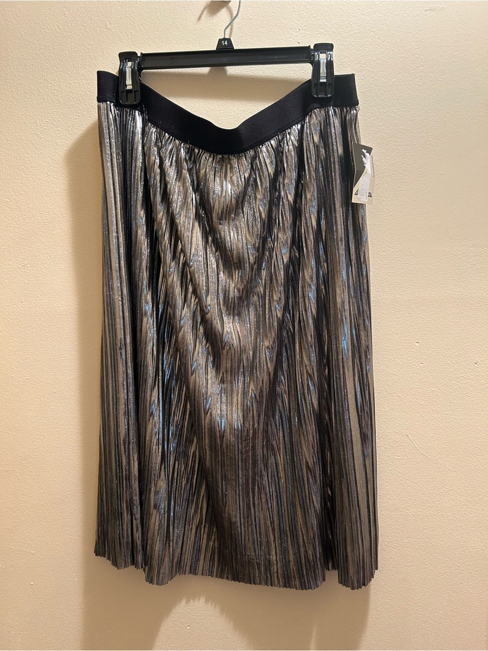 Metallic Pleated Midi Skirt - Black/Silver